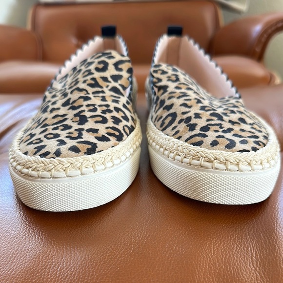 Kate Spade Leopard Slip On Shoes in Excellent Condition Size 8 - Picture 2 of 8